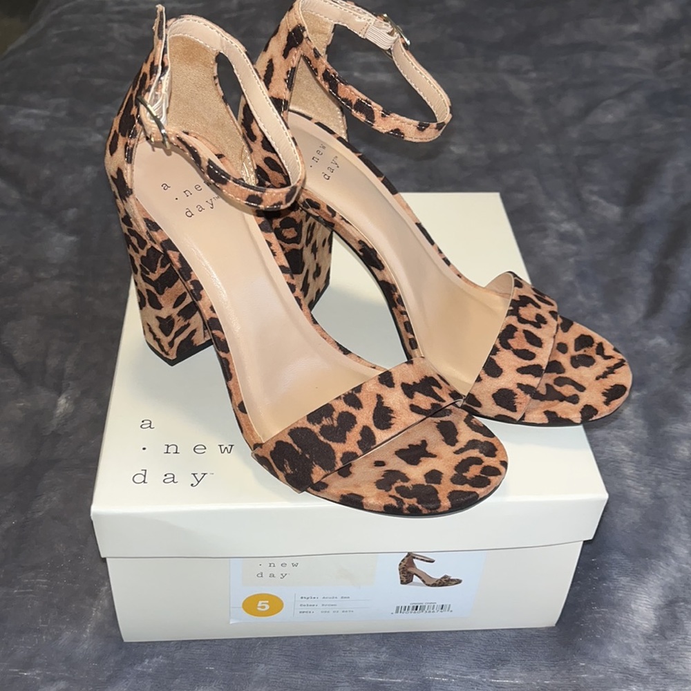 Heel sandals